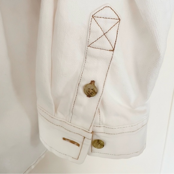 American Eagle | NWOT Oversized White Denim Button-Up Shirt - Picture 3 of 5